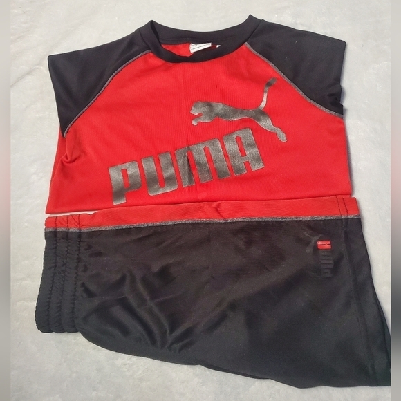 Boys Puma Logo Shorts Set size 5 red & black - Picture 4 of 8